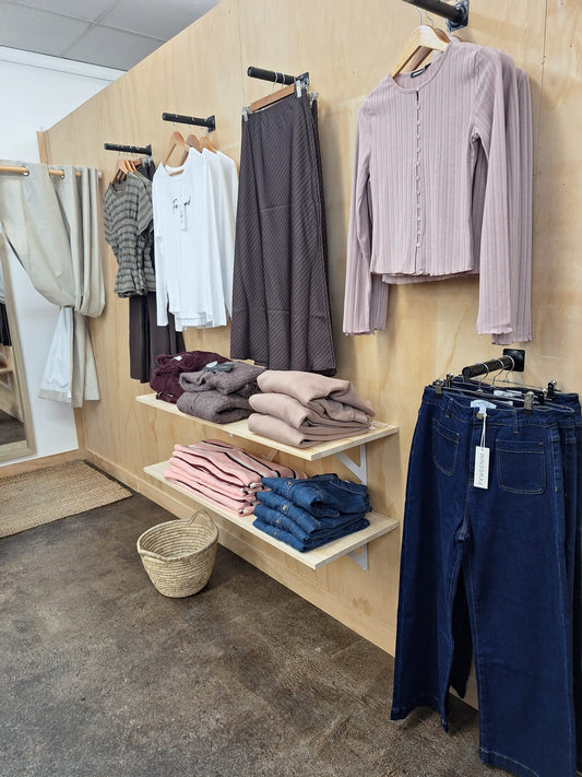 Winter to Spring Style Guide: How to Transition Your Wardrobe in NZ