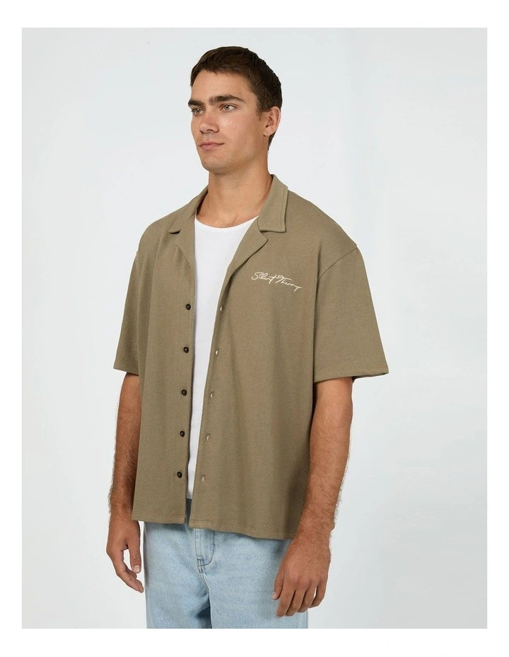 Silent Theory Rays Short Sleeve Shirt - Olive | Men's Relaxed Button‑Up Cotton Shirt