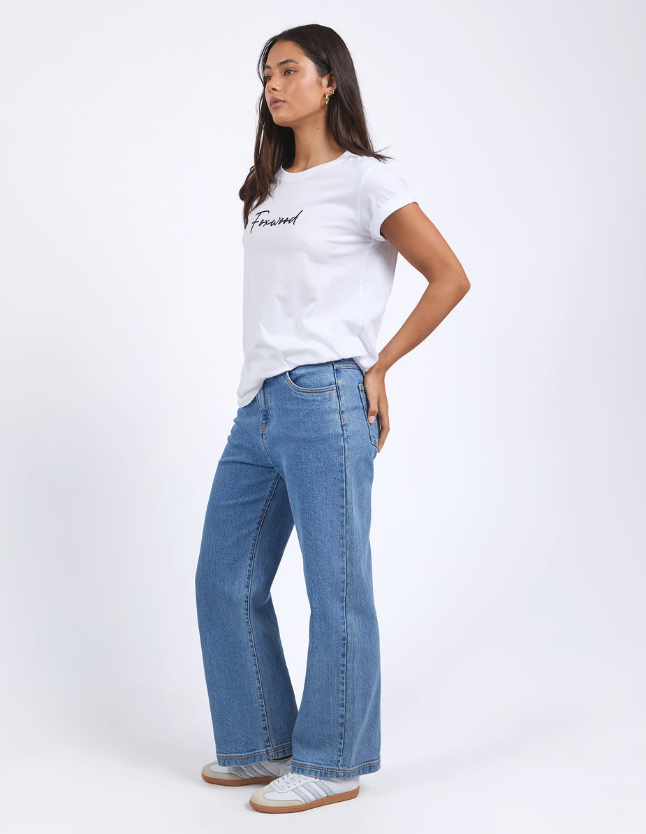 Foxwood Signature Tee White – Women’s Relaxed Cotton Tee