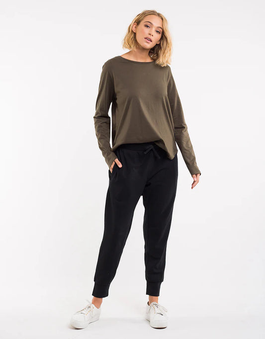 Silent Theory Falling Bricks Pants – Women’s Relaxed Streetwear Pants - Black