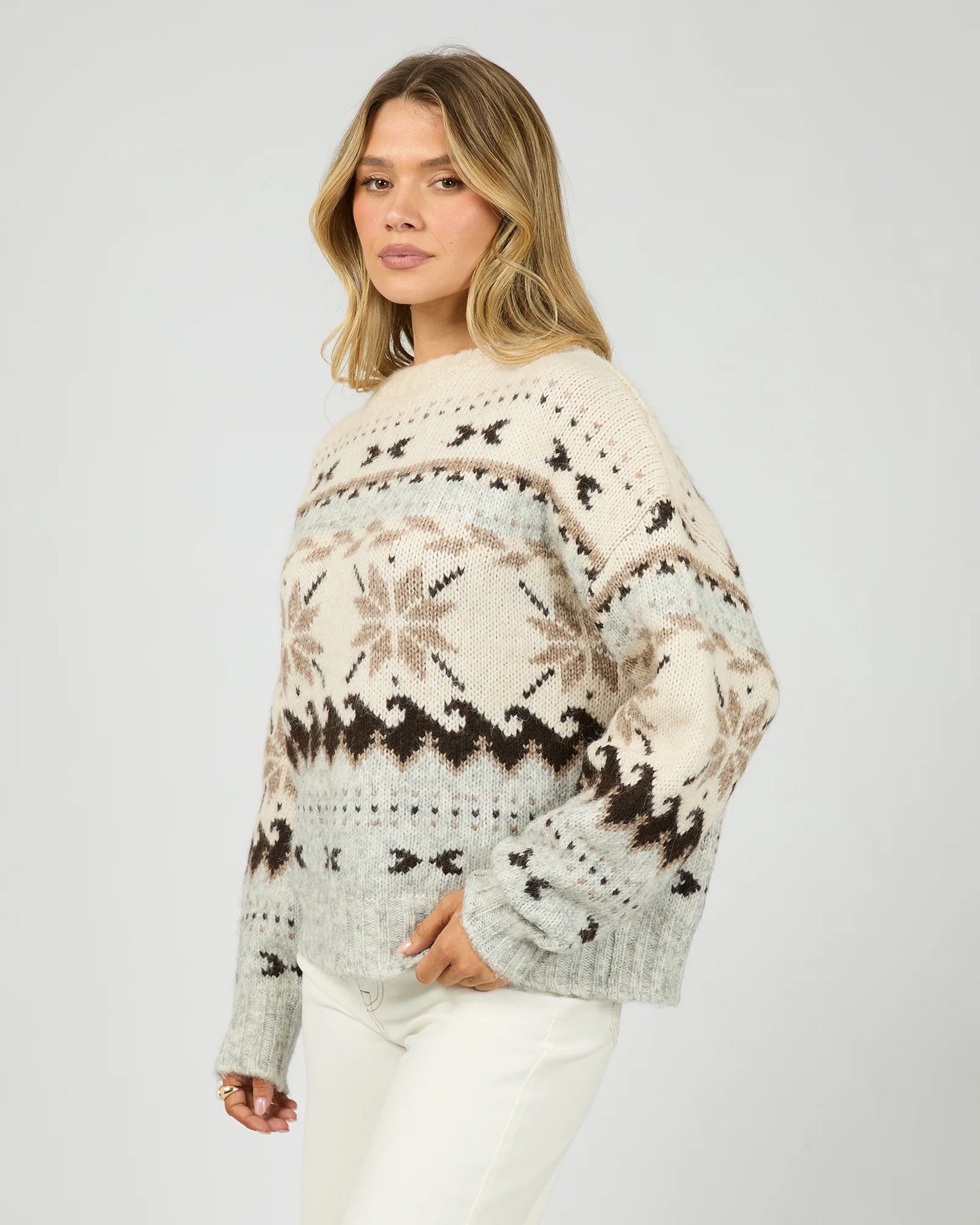 Relaxed fit crew neck knit in colourful pattern”