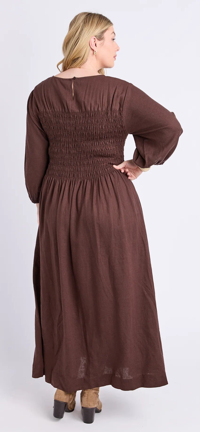 Elm Nora Shirred Dress - Chocolate | Women's Linen Blend Midi Dress
