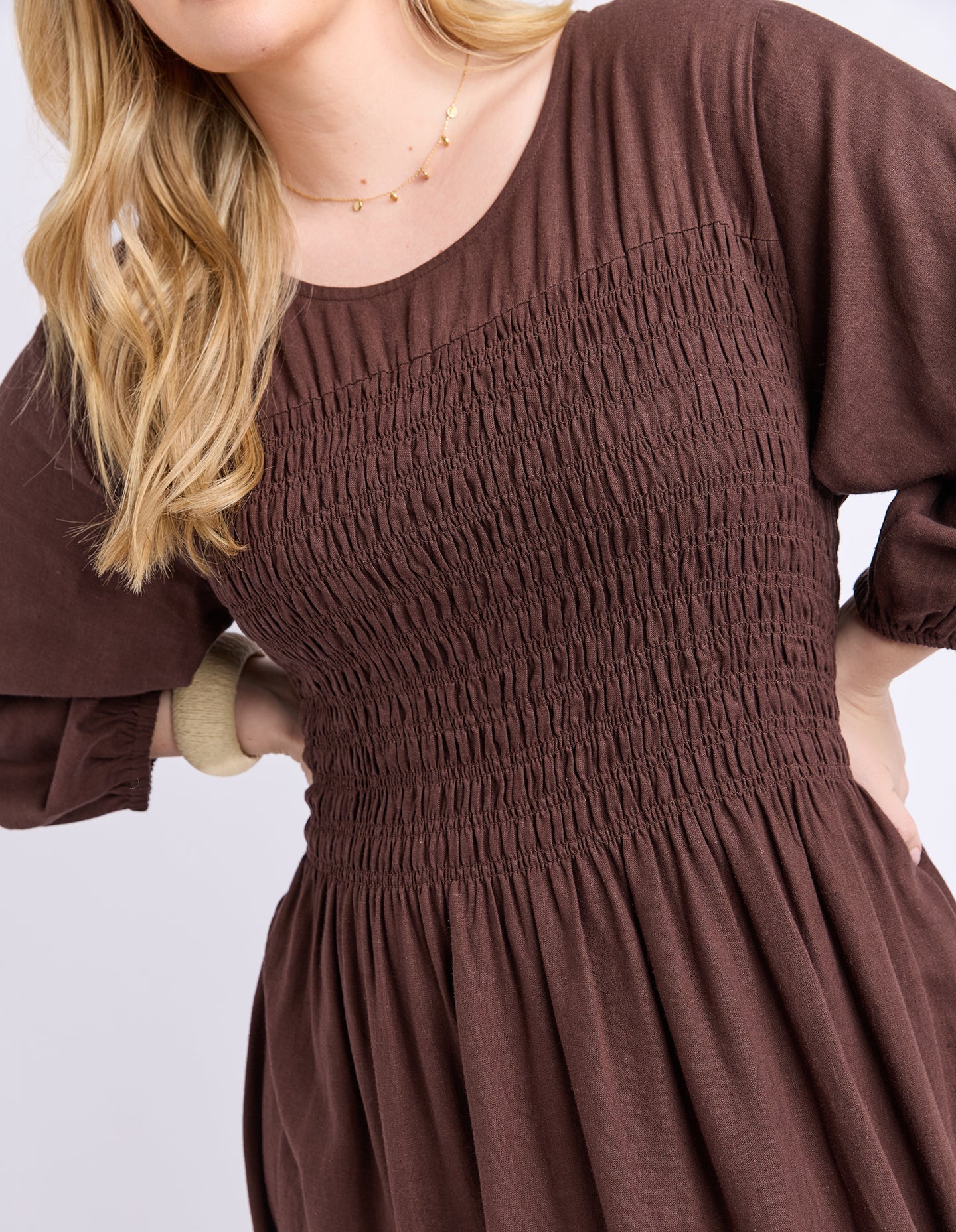 Elm Nora Shirred Dress - Chocolate | Women's Linen Blend Midi Dress