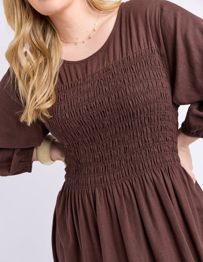 Elm Nora Shirred Dress - Chocolate | Women's Linen Blend Midi Dress