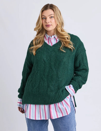 Elm Tallulah Cable Knit in Dark Green – front view