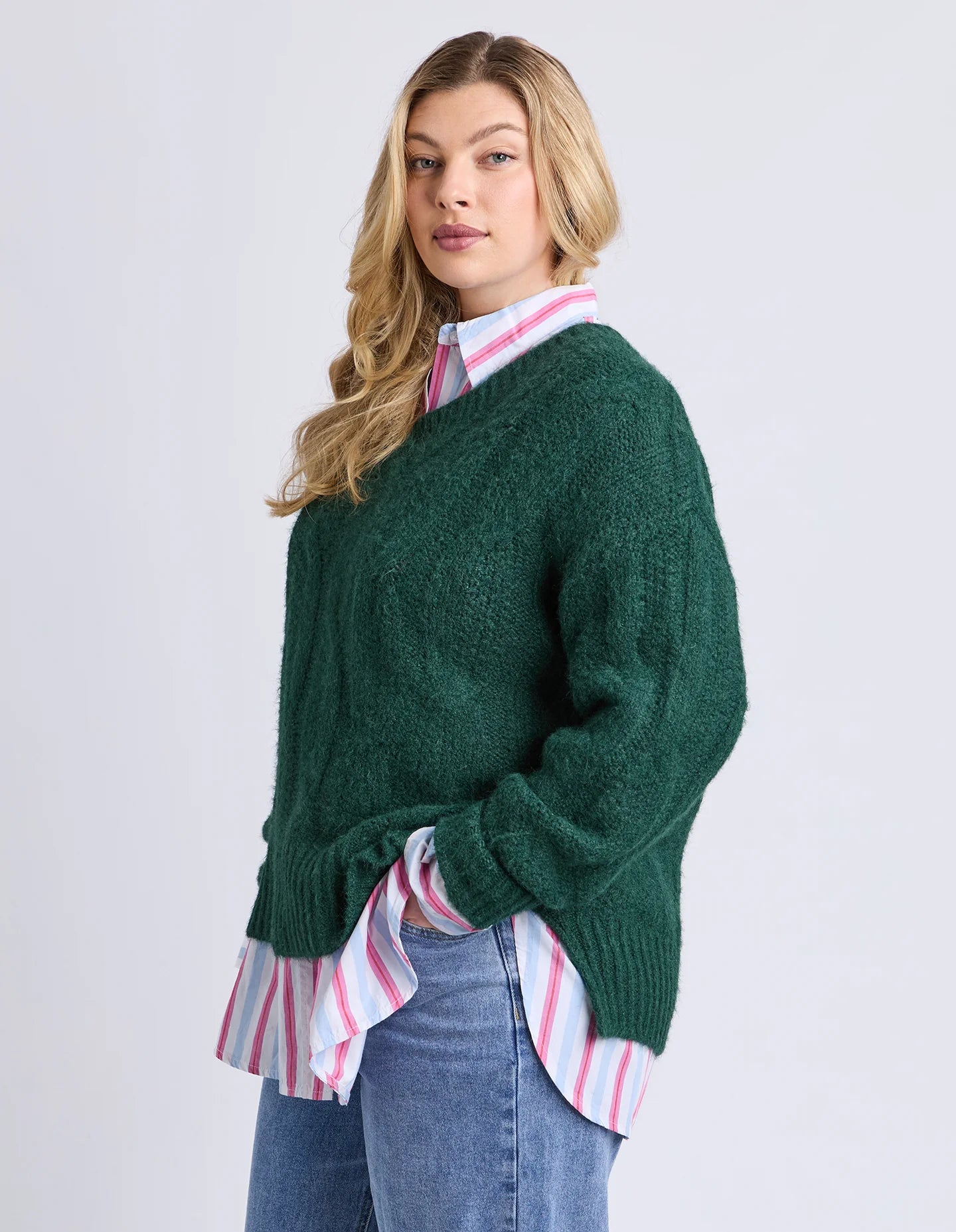 Elm Tallulah Cable Knit in Dark Green – front view