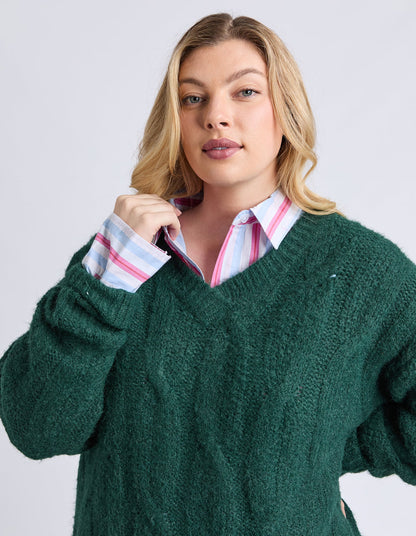 Elm Tallulah Knit – V‑neck cable knit detailing