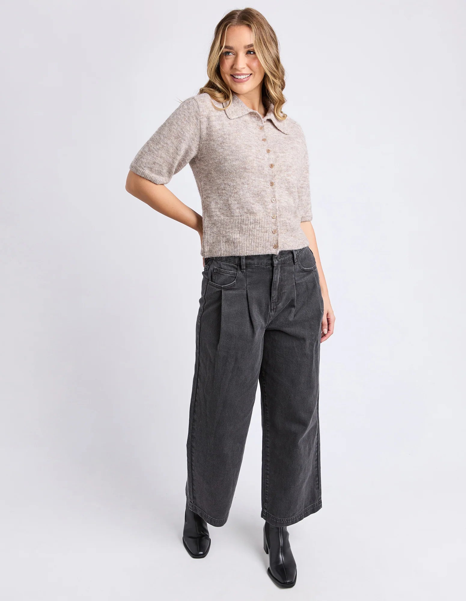 Model wearing the Foxwood Fernie Button Knit in Oatmeal styled with denim.
