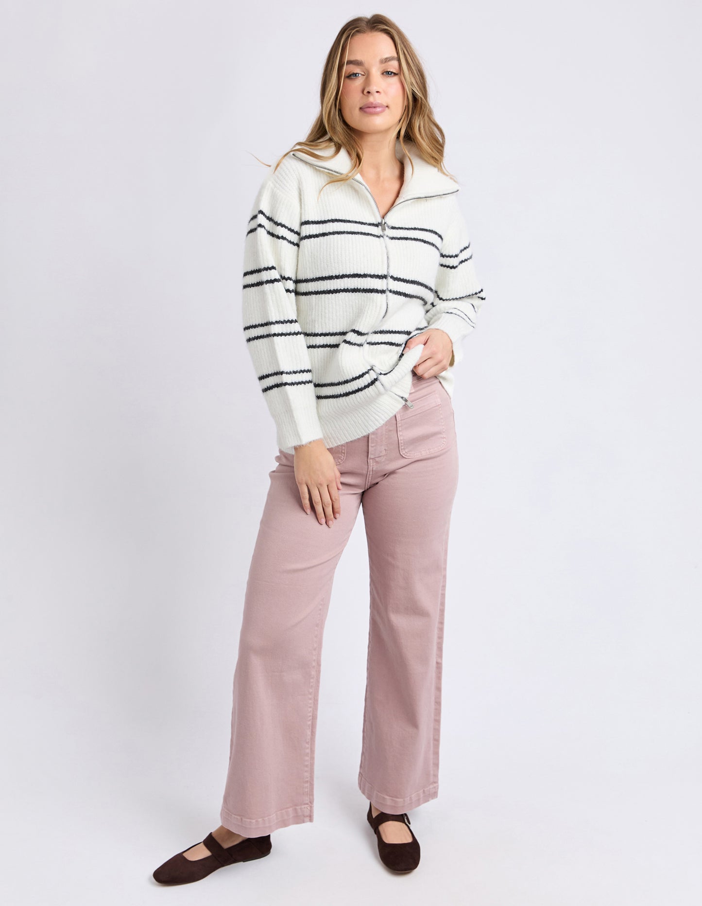 Front view of the Foxwood Journey Zip Knit in White showing yarn‑dyed stripe and relaxed fit.