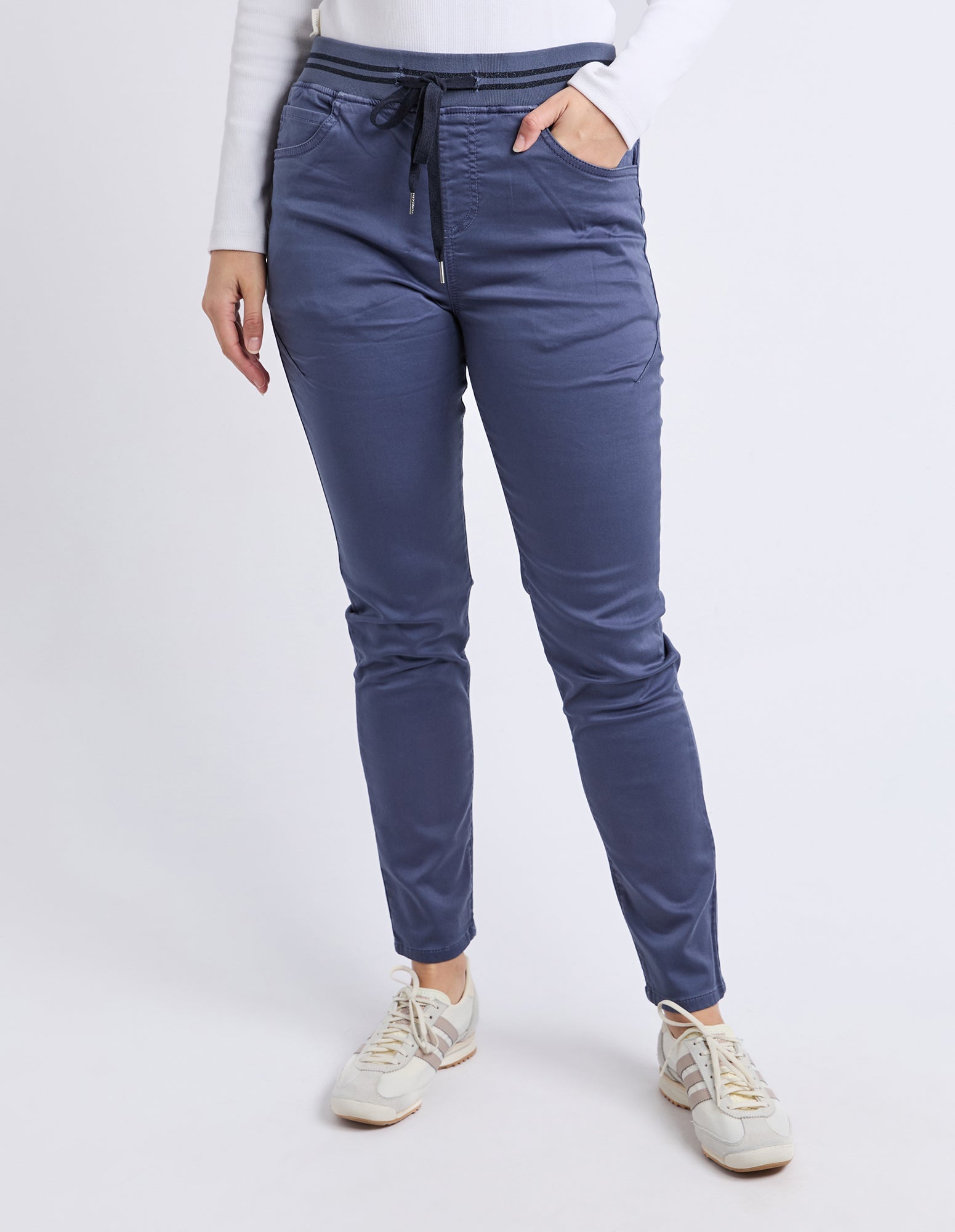 Foxwood Sylvia Jogger in Country Blue, relaxed tapered fit