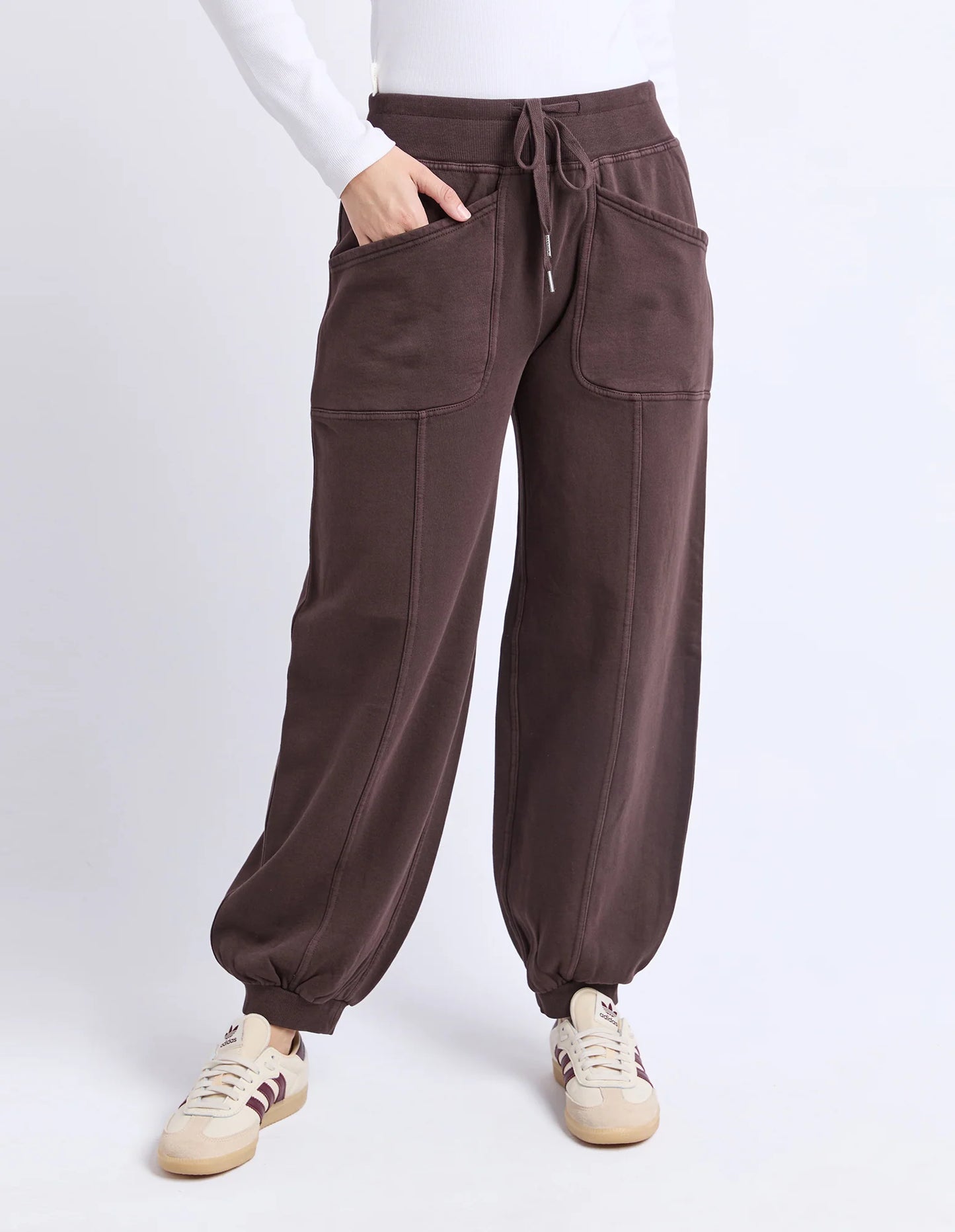 Foxwood Leo Trackpant - Coffee | Women’s Everyday Cotton Trackpants