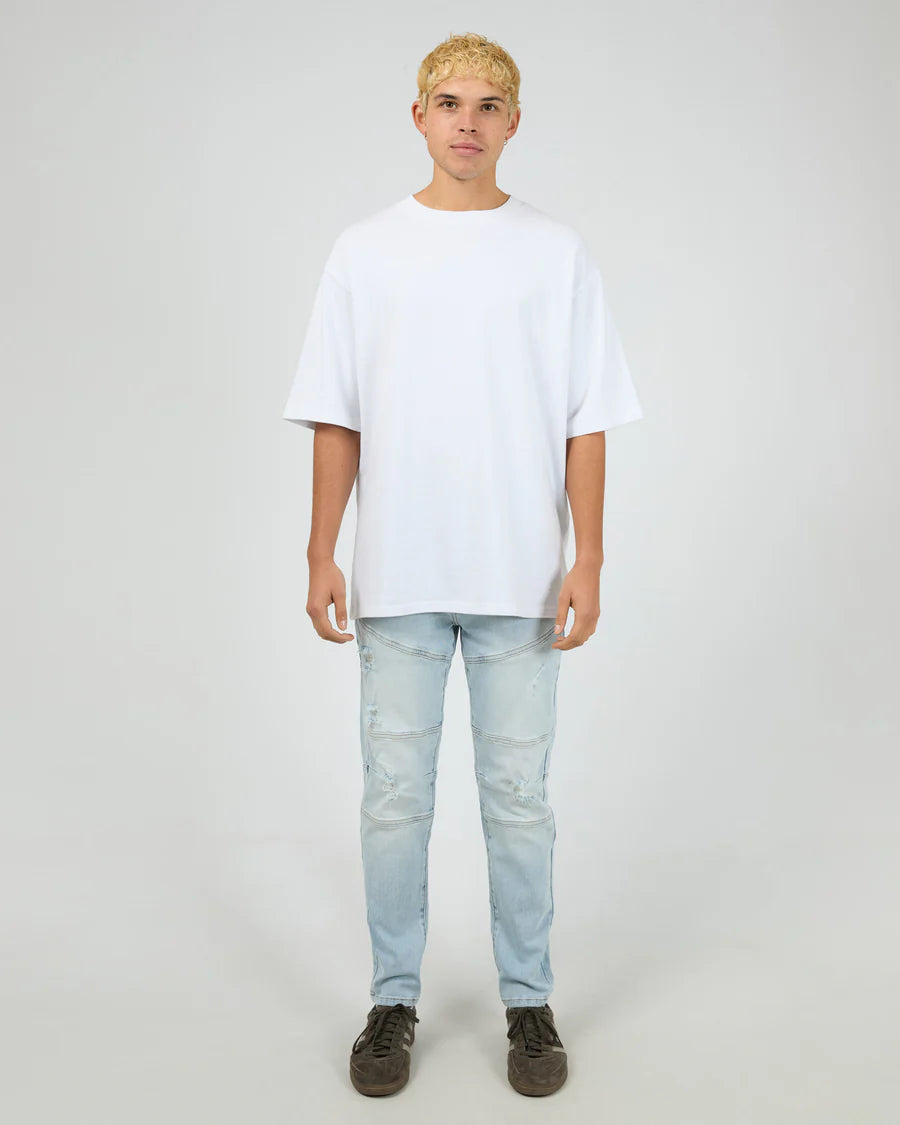 Model wearing Silent Theory Soho Jean in Bleached Blue — casual NZ style