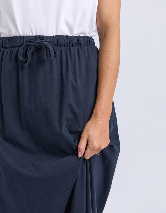 Foxwood Evolve Skirt - Navy | Women’s Lightweight Pull‑On Midi Skirt